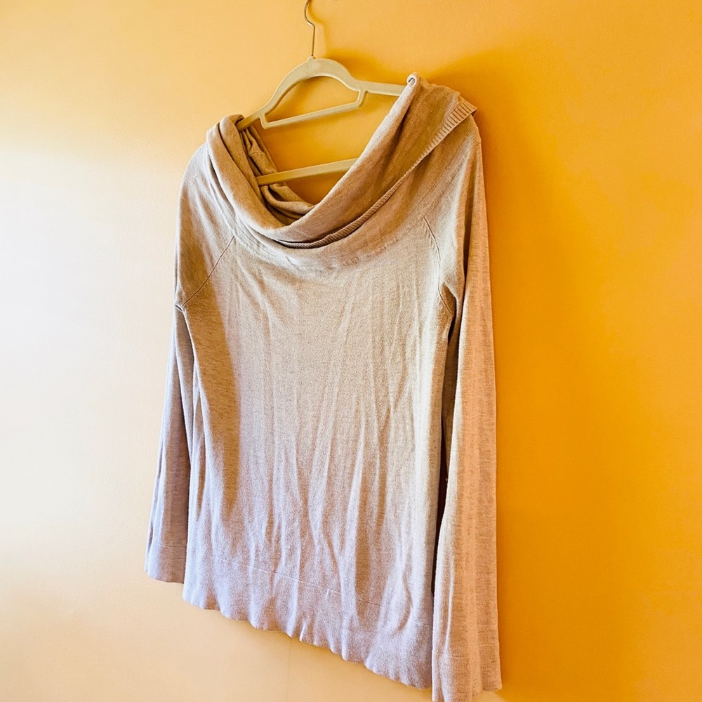 EUC OFF SHOULDER LUCKY BRAND TAN SWEATER